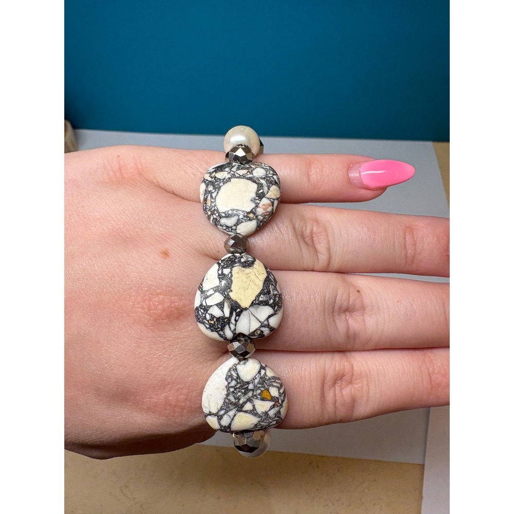 Mosaic Heart Stone Faux Pearl Stretch Bracelet Silver Metallic Beads White Black